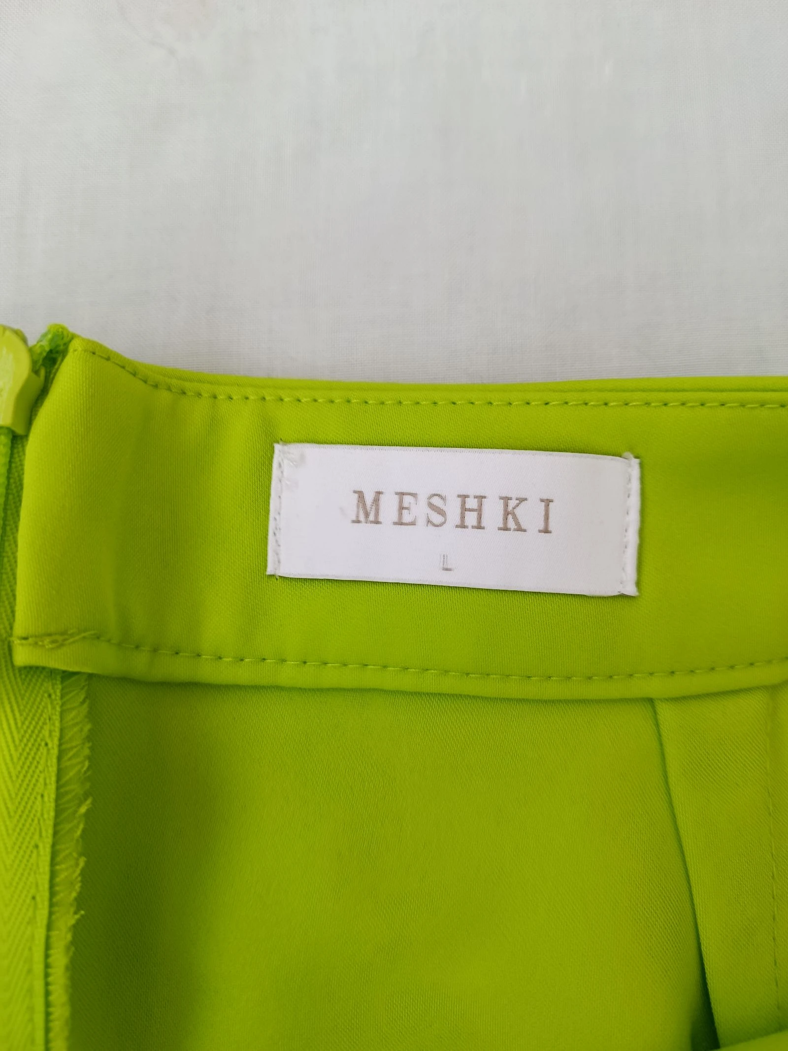 Pantalón de talle alta y piernas anchas Meshki talla L verde flash – photo 3
